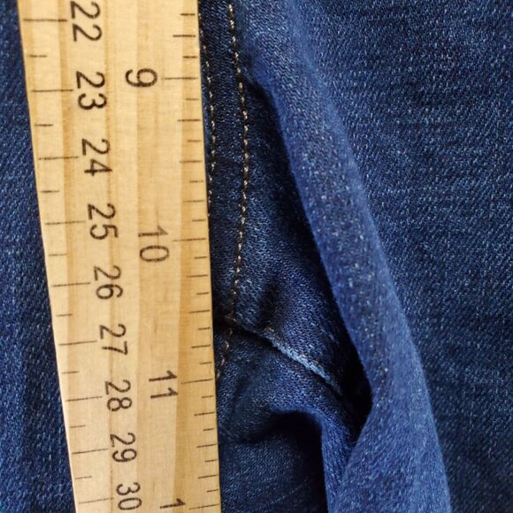 Talbots Shorts Womens Size 12 Blue Simply Flattering Stretch Denim Cuffed Hem - Picture 5 of 11